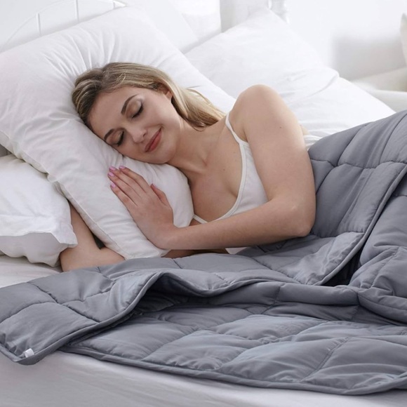 COPY - 60X80 in Weighted WaiWoo Gray Blanket (15lbs Queen) Adult Glass Beads - Picture 6 of 10